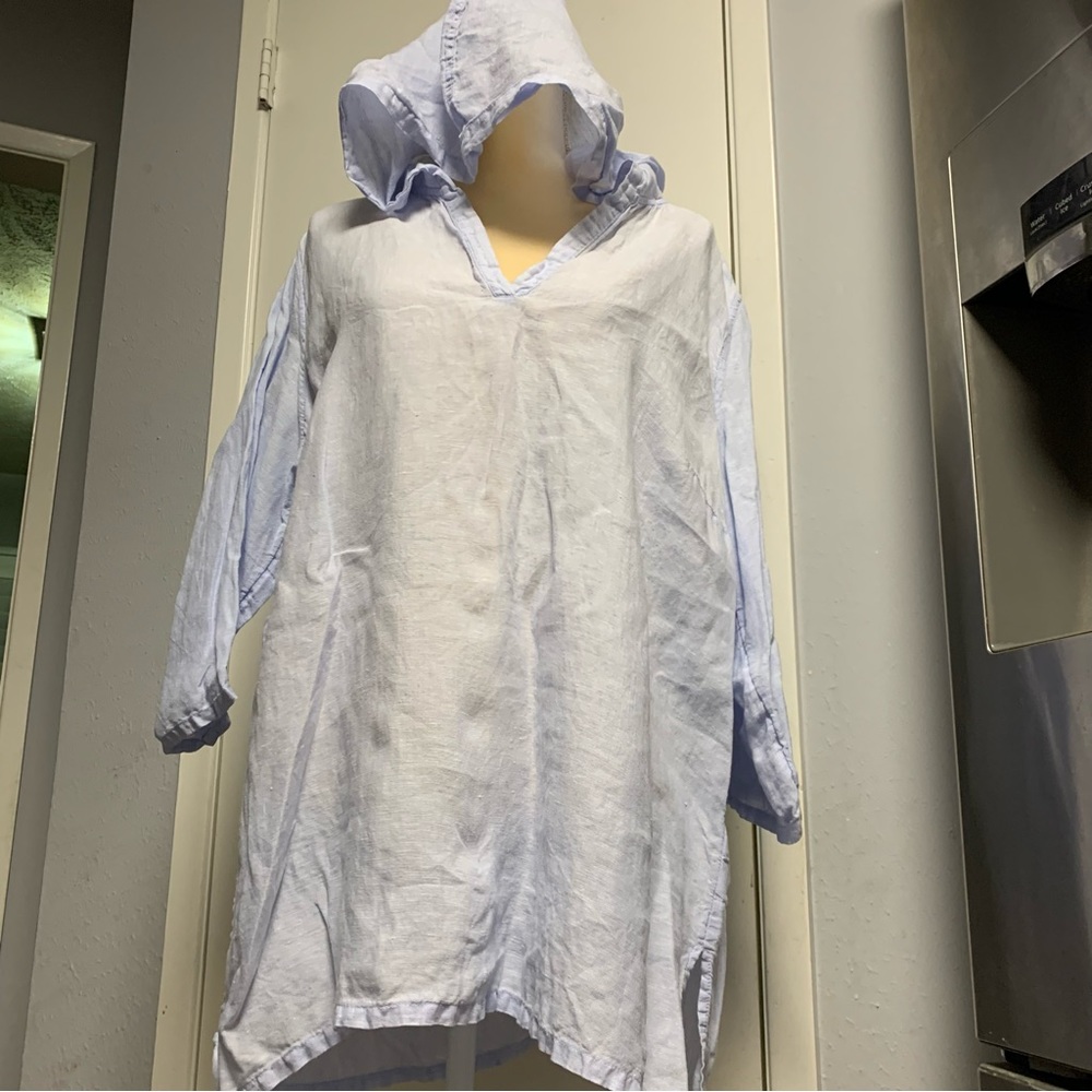 TAHARI 100% Linen top with hood size 1x